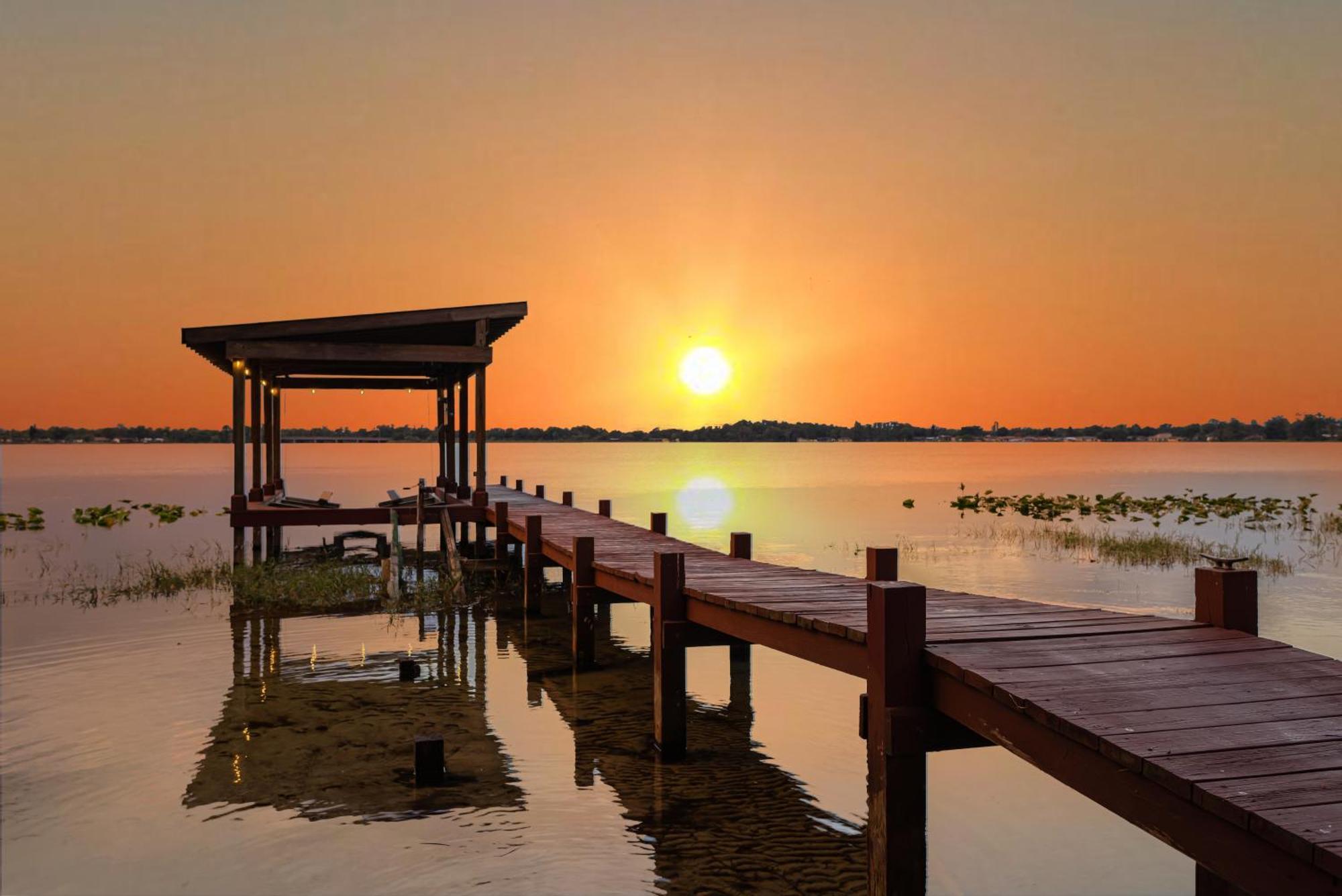 Spacious Lakefront House With Pool, Hottub, & Boating Orlando Exteriör bild